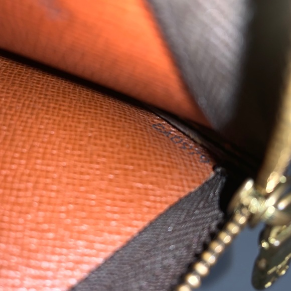 ❗️SOLD LOCALLY Louis Vuitton Key Pouch - Picture 12 of 13